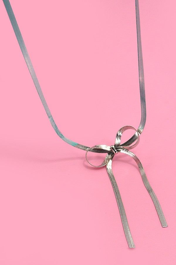 Elegant Silver Bow Pendant Necklace – Rust-Free Fashion by Rusty