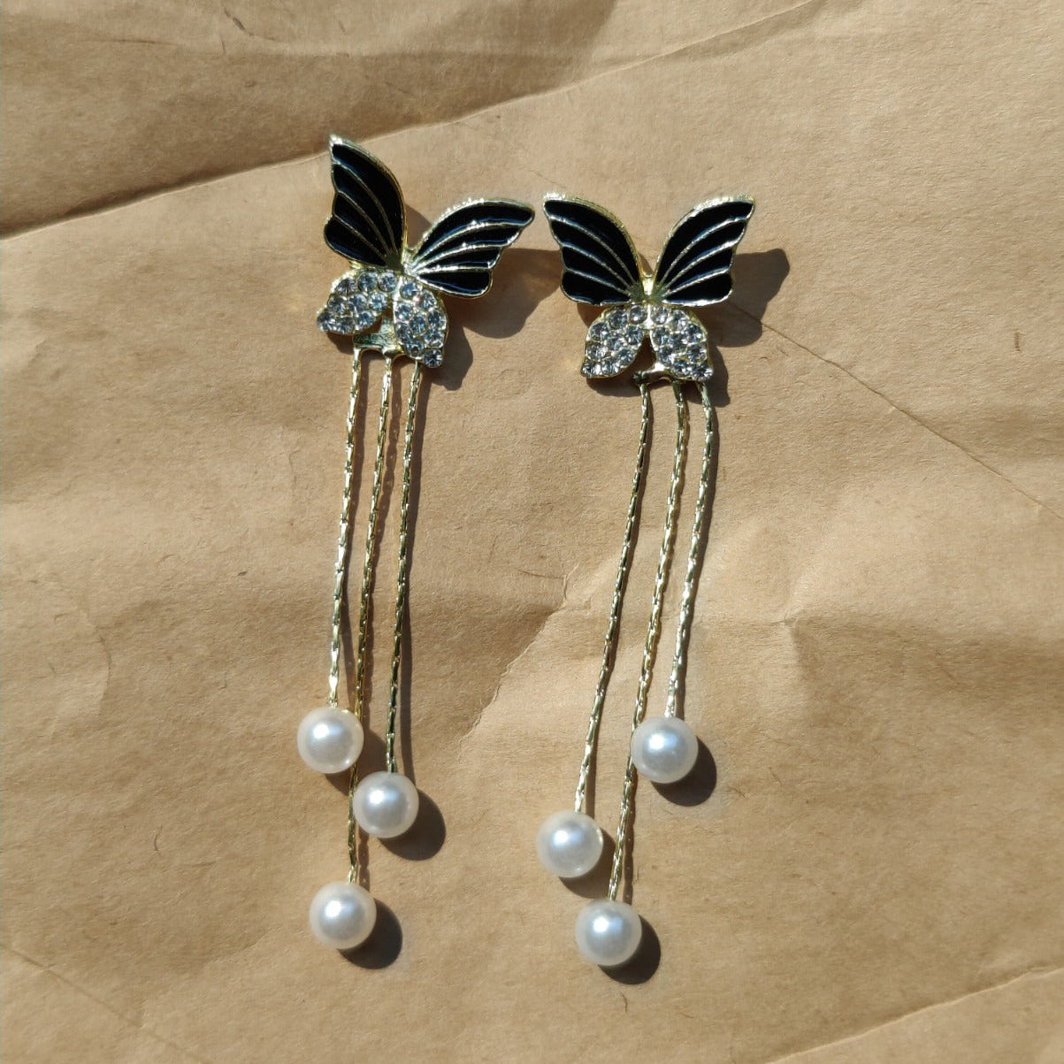 Rusty Blue Leaf Pearl Earrings