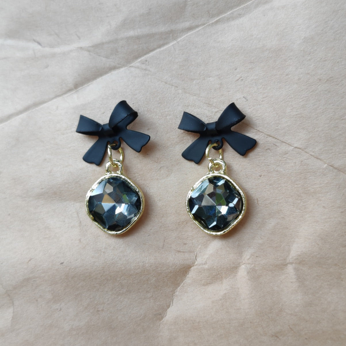 Rusty Black Bow Crystal Earrings