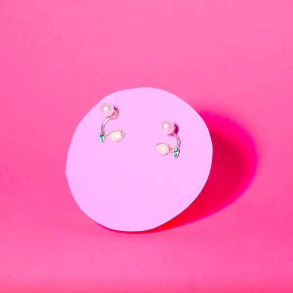 Rusty Pearl Peach Leaf Stud Earrings