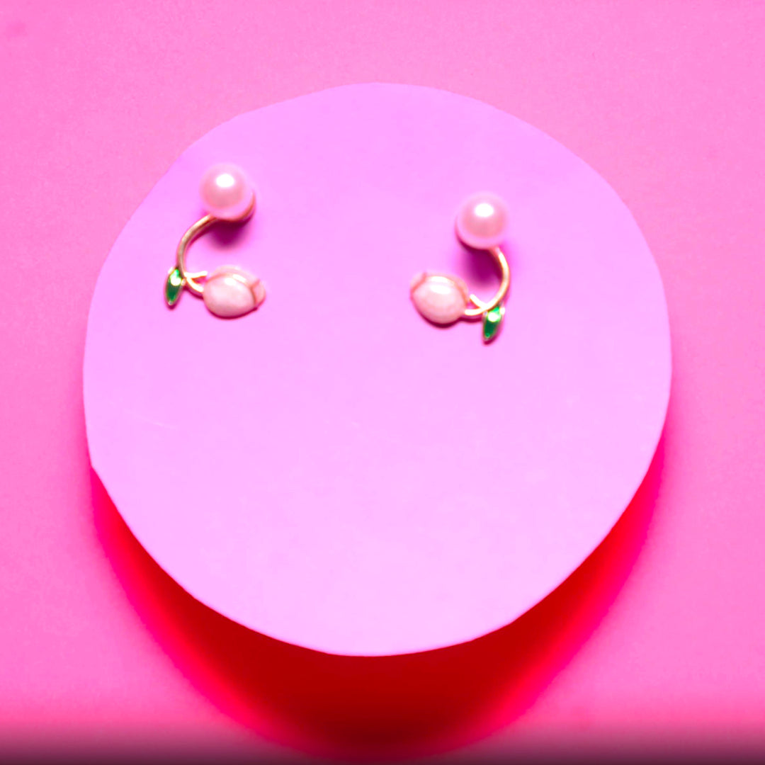 Rusty Pearl Peach Leaf Stud Earrings