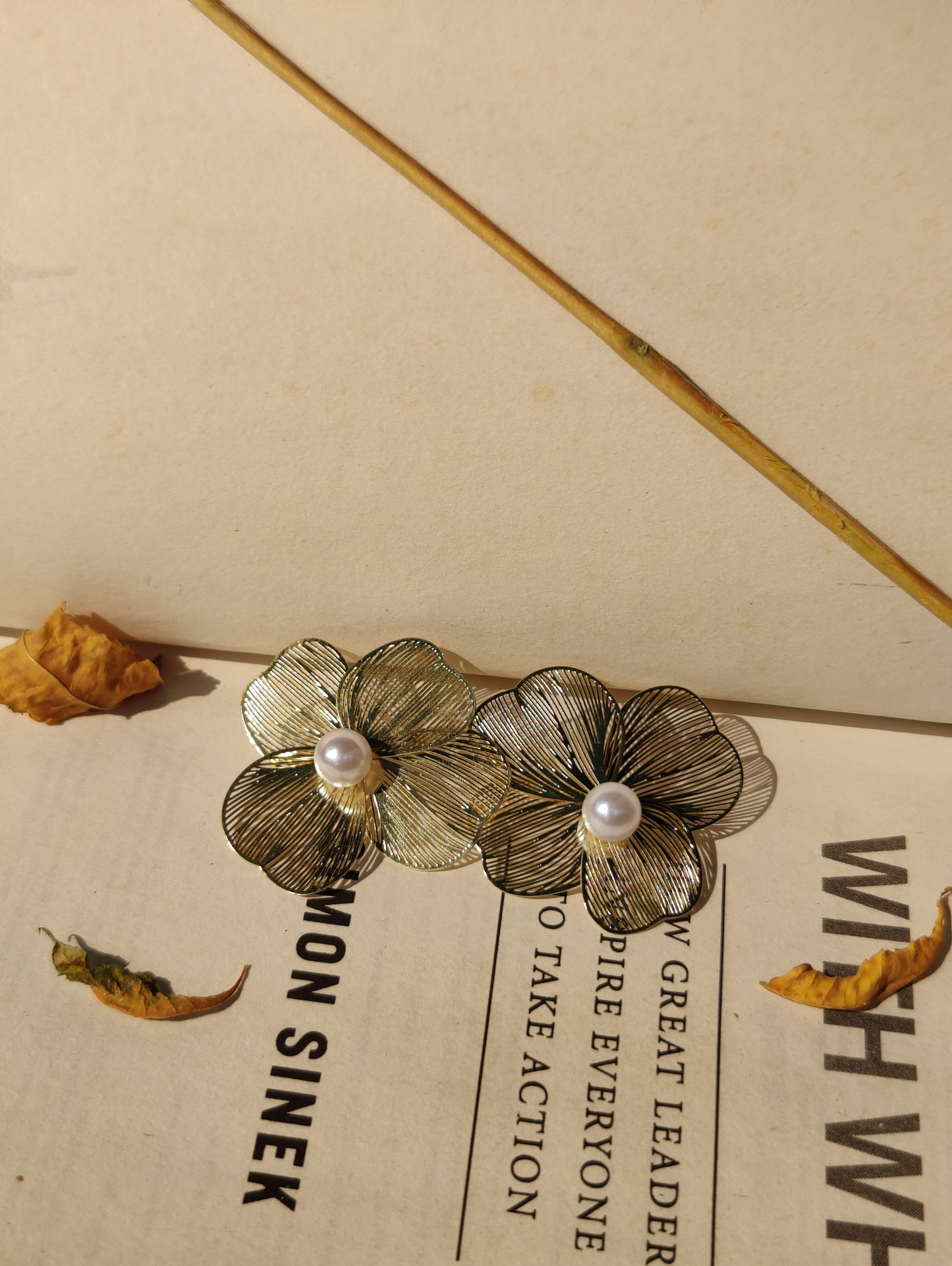 Rusty Floral Pearl Stud Earrings