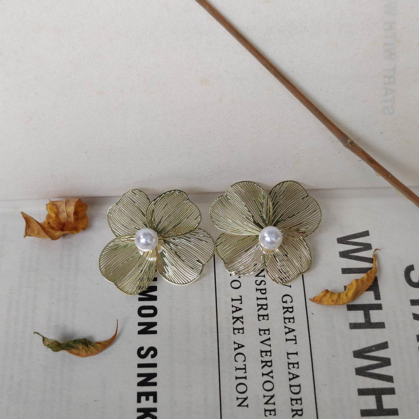 Rusty Floral Pearl Stud Earrings