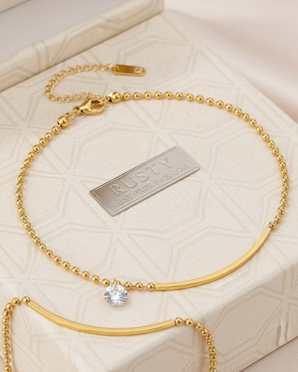 Rusty Elegant Gold Anklet with Crystal Charm