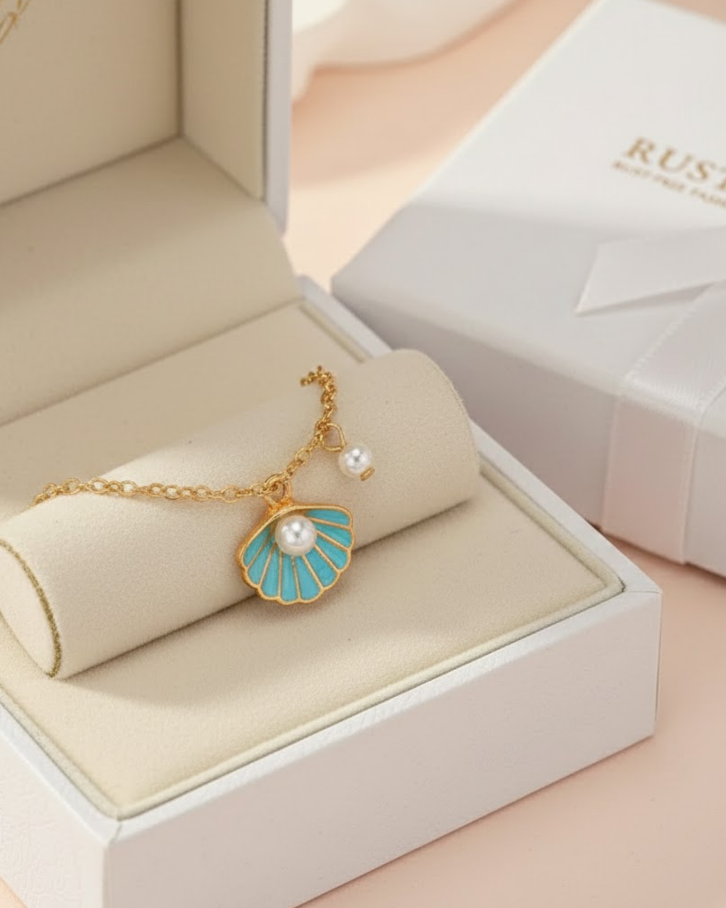 Rusty Gold Shell & Pearl Anklet