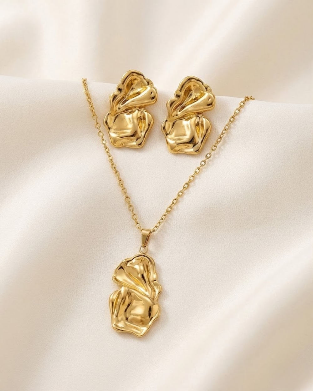 18K Gold Irregular Jewellery Set