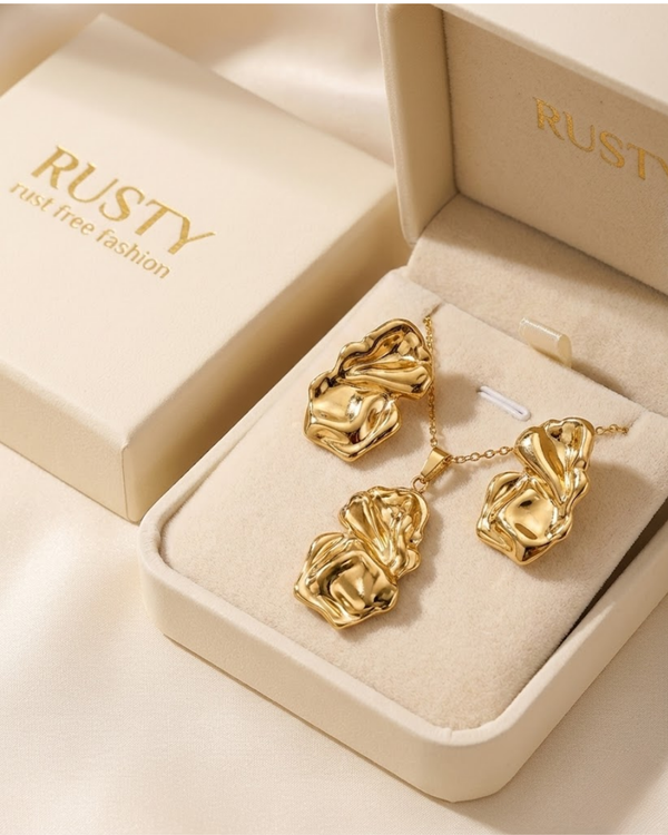 Rusty Golden Glam Necklace & Stud Earring Set