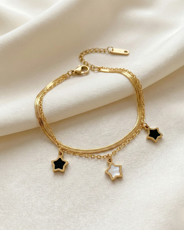 Rusty Star Charm Gold Bracelet