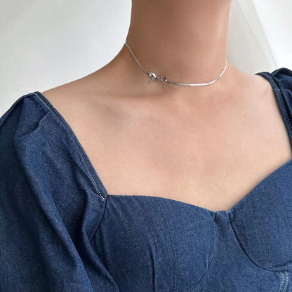 Elegant Silver Bow Pendant Necklace – Rust-Free Fashion by Rusty