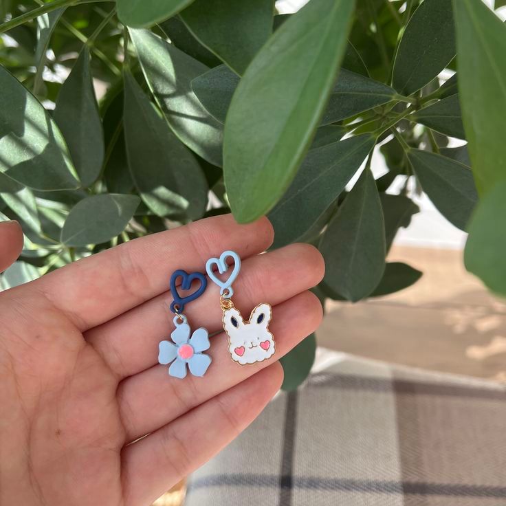 Rusty Blue Bunny & Flower Heart Drop Earrings – Cute Mismatch Design