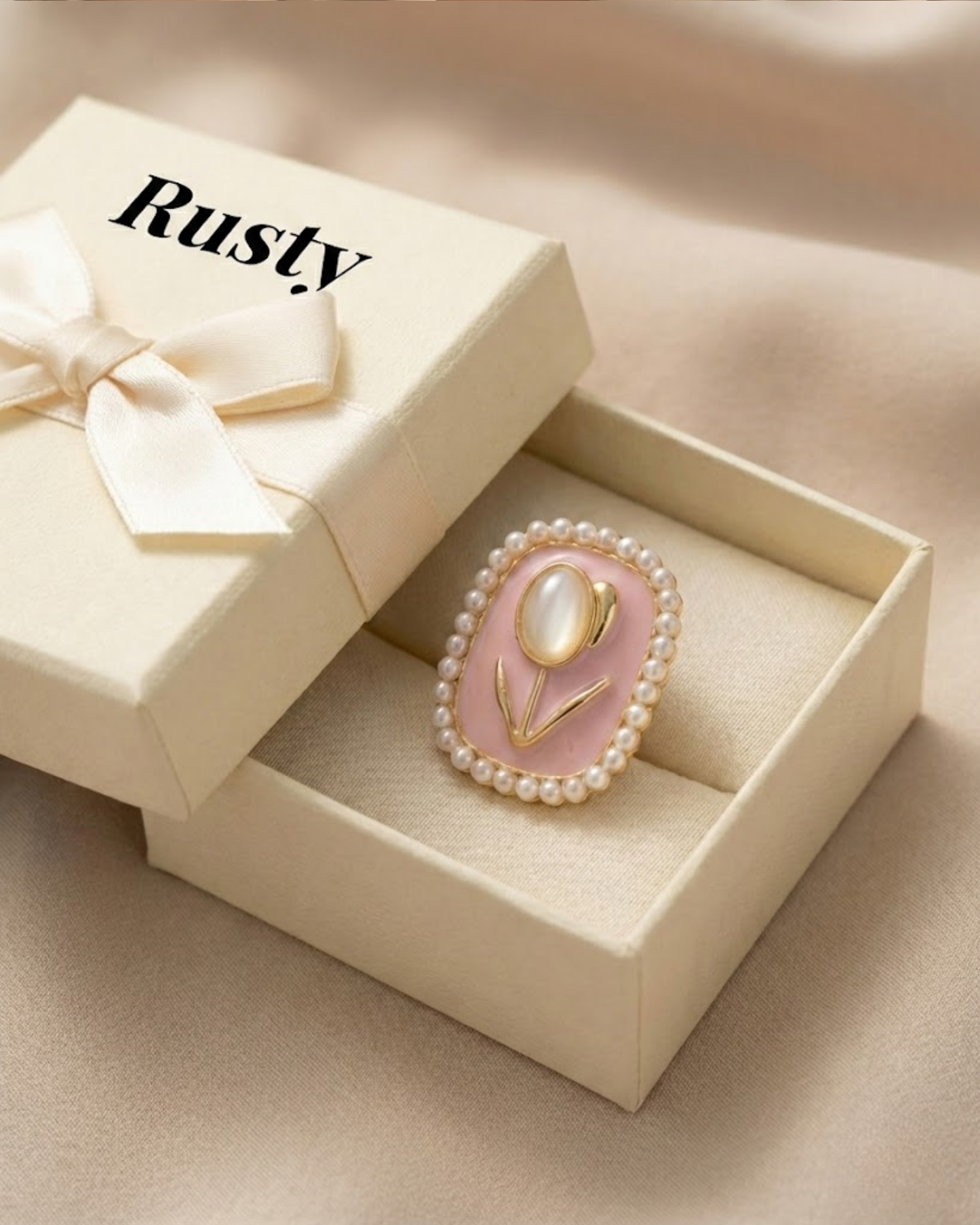 Rusty Women’s Elegant Pearl Tulip Stud Earrings